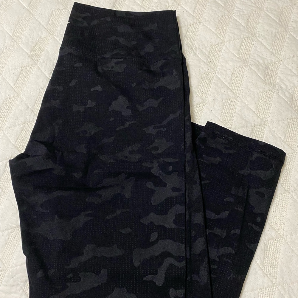 ZYIA Black Battleship Camo Luxe Hi-Rise 7/8 24"